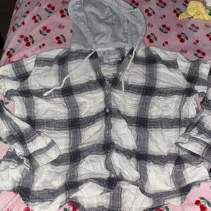 American Eagle Outfitters Gray Plaid Hooded Shirt
